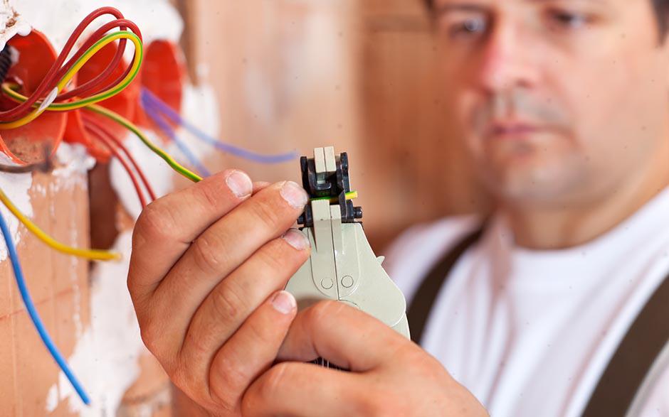 besoin d'un électricien Serris